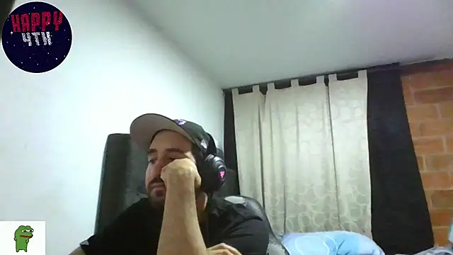 coolfriki online show from 07-05-26, 03:33