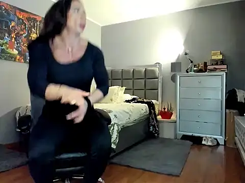 Alesyamuscledollxh online show from 03-22-26, 08:32