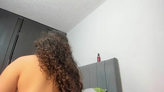 emy collyns online show from 02-24-26, 04:30