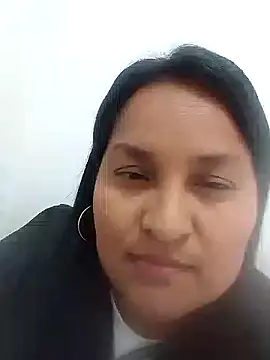 lucia00xx online show from 10-20-25, 06:52