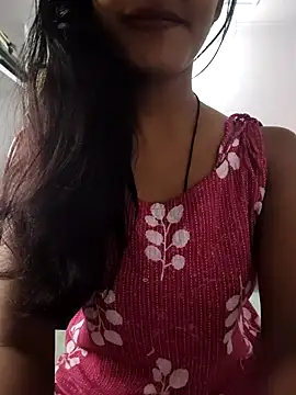 Snapshot of anjali2351 chatting on 10-13-25, 09:44 anjali2351 online show from 10-13-25, 09:44