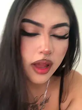Snapshot of hollycute__ chatting on 10-20-25, 07:58 hollycute online show from 10-20-25, 07:58