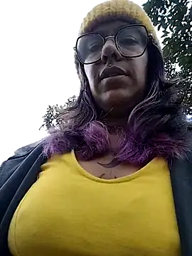 Abby 2-1 online show from 11-13-25, 09:30