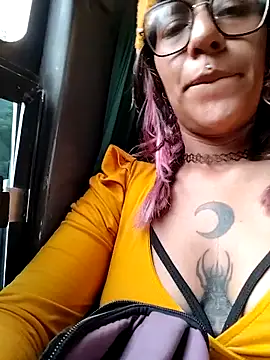 Abby 2-1 online show from 11-06-25, 09:19