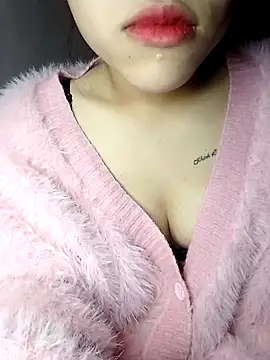 Lyly69699 online show from 11-17-25, 04:16