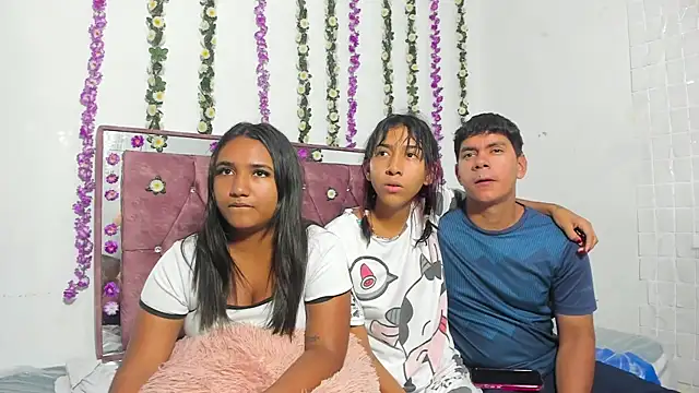 Extreme Trio Nomercy online show from 10-19-25, 02:47