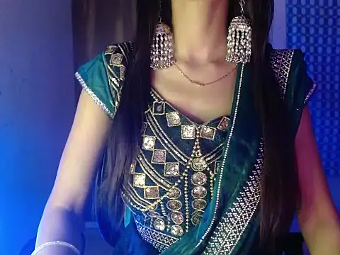 Roiseeee online show from 03-01-26, 04:56