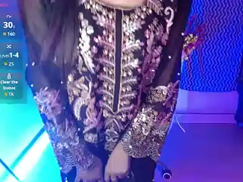 Roiseeee online show from 03-21-26, 04:14