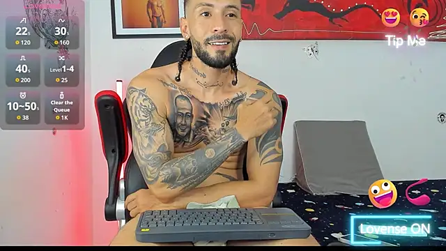 Snapshot of kenny-race chatting on 10-07-25, 10:55 kenny-race online show from 10-07-25, 10:55