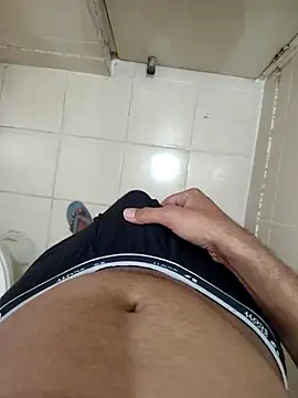 fueyyvvirub online show from 02-19-26, 07:27