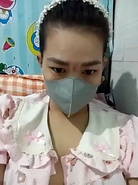 Snapshot of KiimMiu chatting on 10-11-25, 02:29 KiimMiu online show from 10-11-25, 02:29