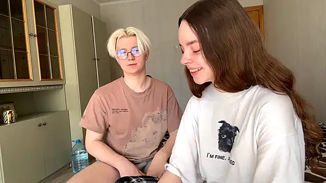 EhtelBiondi online show from 04-04-26, 08:43