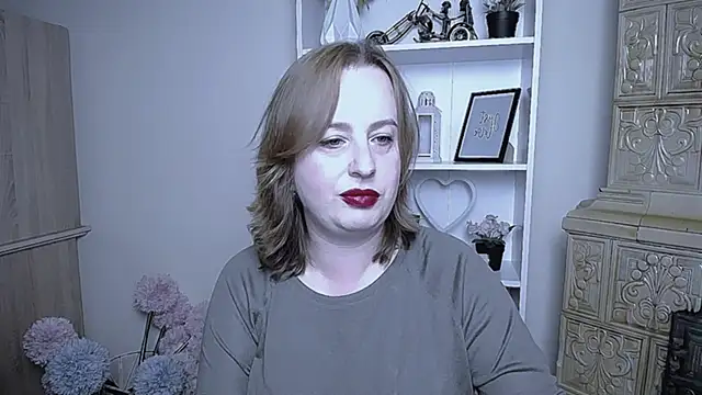 HelenFl online show from 10-15-25, 07:16