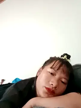 TrangNemo online show from 10-19-25, 08:55