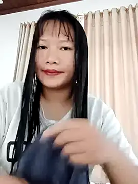 TrangNemo online show from 10-10-25, 12:44