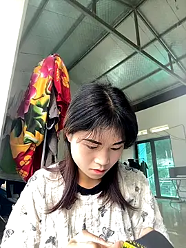 Mylinh- online show from 10-10-25, 02:01