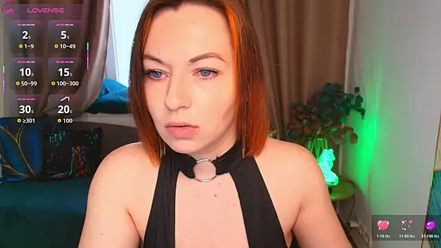 Snapshot of Serena_Foxxx chatting on 05-26-26, 01:47 Serena Foxxx online show from 05-26-26, 01:47