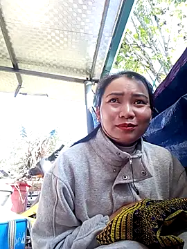 kun-love online show from 12-22-25, 02:11