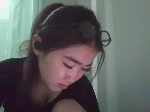 Snapshot of Zorivale chatting on 02-12-26, 08:30 Zorivale online show from 02-12-26, 08:30
