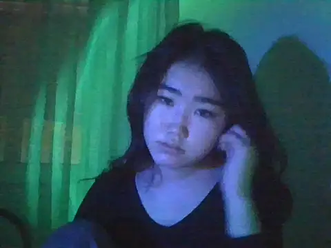 Snapshot of Zorivale chatting on 02-15-26, 09:47 Zorivale online show from 02-15-26, 09:47