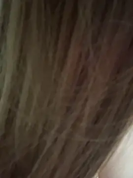 Snapshot of Beyeuuu chatting on 02-04-26, 03:01 Beyeuuu online show from 02-04-26, 03:01