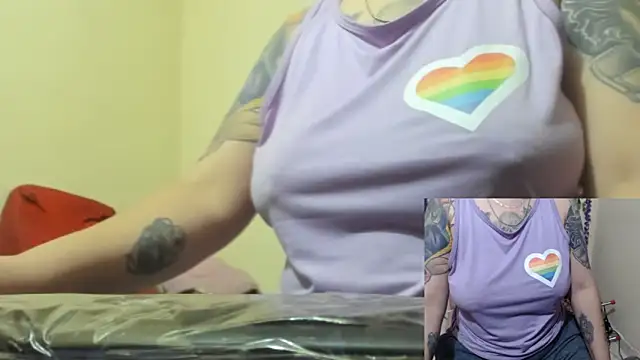 Lunabunnycreamy online show from 02-06-26, 09:11