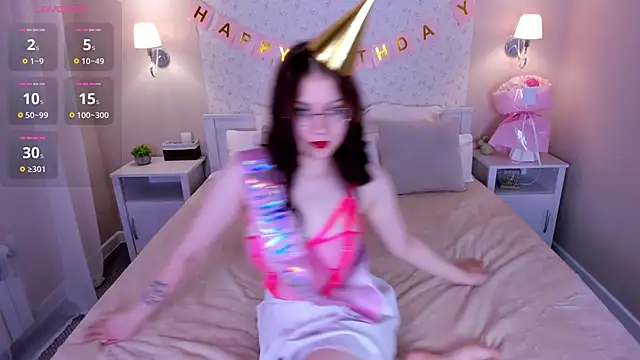 BellaWink online show from 11-14-25, 06:28