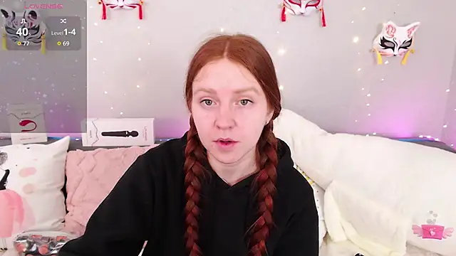 Snapshot of Evarey_ chatting on 05-06-26, 04:27 Evarey online show from 05-06-26, 04:27