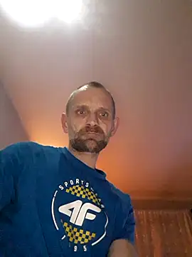 Snapshot of Remello1 chatting on 02-16-26, 10:18 Remello1 online show from 02-16-26, 10:18