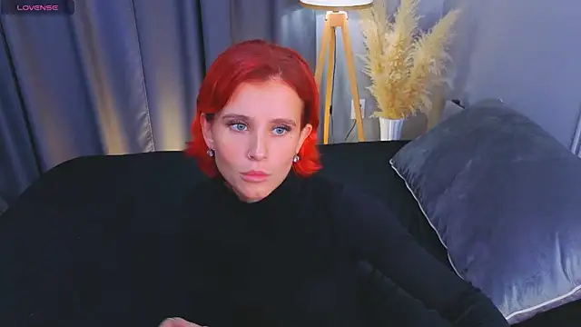 Snapshot of FoxxLina chatting on 10-12-25, 03:13 FoxxLina online show from 10-12-25, 03:13
