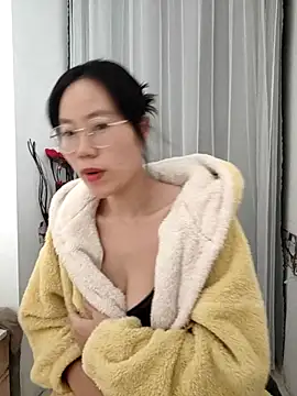 nini10052025 online show from 10-26-25, 03:23