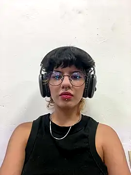 eva caos online show from 11-14-25, 06:22