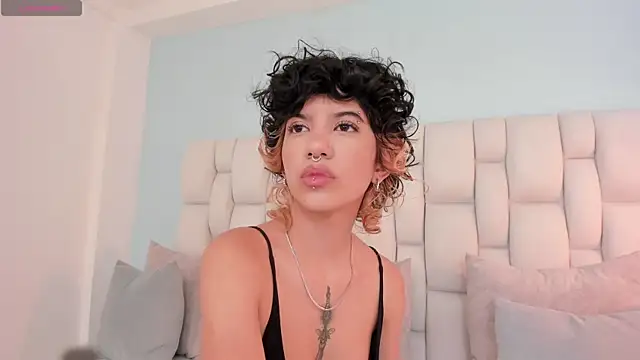 eva caos online show from 02-06-26, 08:10