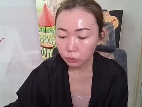 Ysolena online show from 02-22-26, 12:24