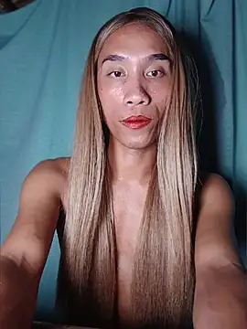 Snapshot of asian_queen31 chatting on 05-14-26, 09:45 asian queen31 online show from 05-14-26, 09:45