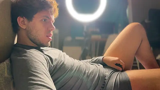 Snapshot of mynameischris chatting on 11-05-25, 08:17 mynameischris online show from 11-05-25, 08:17