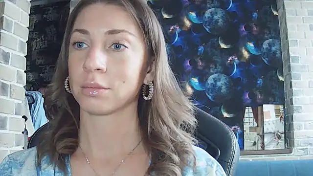 Snapshot of Xalirine chatting on 02-19-26, 01:08 Xalirine online show from 02-19-26, 01:08