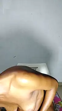 GlobeTrottieHottie1 online show from 10-10-25, 11:27