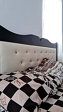 GlobeTrottieHottie1 online show from 11-01-25, 08:30