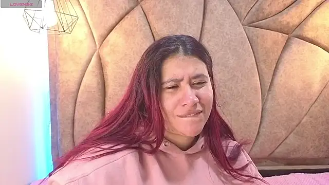 Snapshot of Addyy_02 chatting on 02-05-26, 01:01 Addyy 02 online show from 02-05-26, 01:01