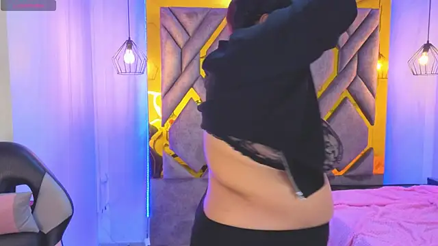 Snapshot of Addyy_02 chatting on 01-18-26, 12:08 Addyy 02 online show from 01-18-26, 12:08