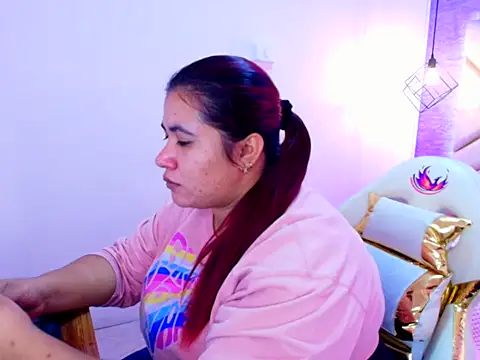 Snapshot of Addyy_02 chatting on 10-12-25, 11:44 Addyy 02 online show from 10-12-25, 11:44