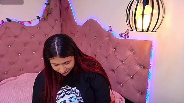 Snapshot of Addyy_02 chatting on 03-04-26, 07:43 Addyy 02 online show from 03-04-26, 07:43