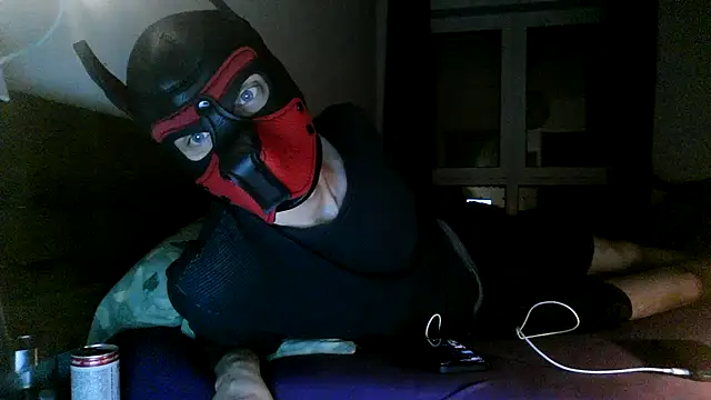 Snapshot of MolleDolle chatting on 10-25-25, 03:28 MolleDolle online show from 10-25-25, 03:28