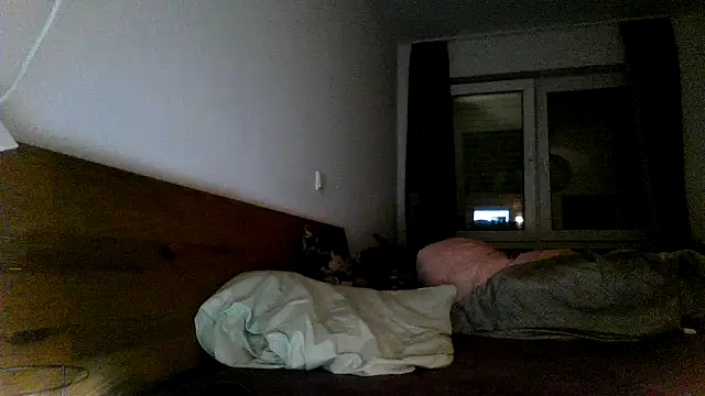 MolleDolle online show from 10-27-25, 07:26