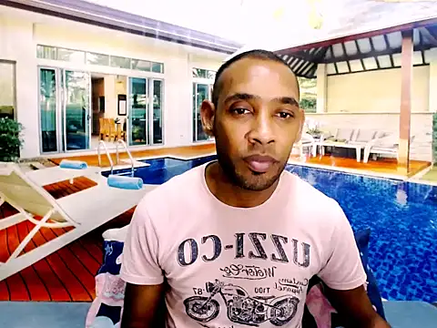 Snapshot of IndianMagicMike chatting on 10-26-25, 04:29 IndianMagicMike online show from 10-26-25, 04:29