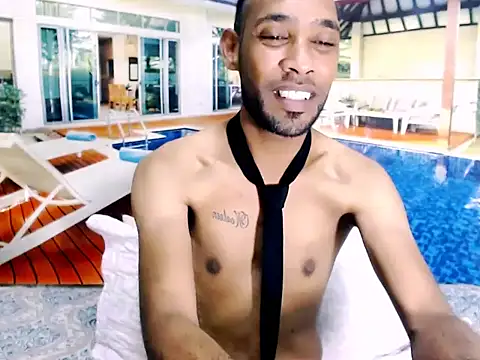 Snapshot of IndianMagicMike chatting on 11-03-25, 05:27 IndianMagicMike online show from 11-03-25, 05:27