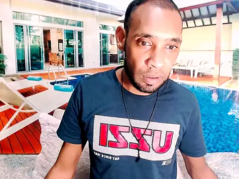 Snapshot of IndianMagicMike chatting on 12-15-25, 03:51 IndianMagicMike online show from 12-15-25, 03:51