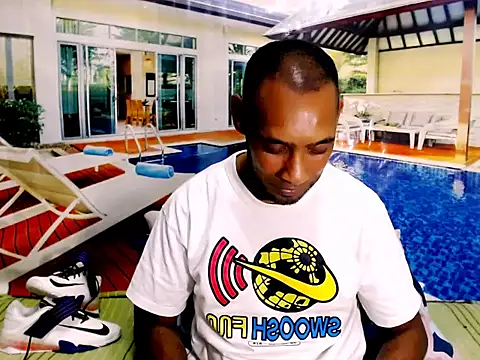 Snapshot of IndianMagicMike chatting on 10-31-25, 02:46 IndianMagicMike online show from 10-31-25, 02:46