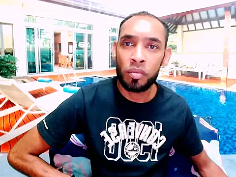 Snapshot of IndianMagicMike chatting on 10-24-25, 05:39 IndianMagicMike online show from 10-24-25, 05:39